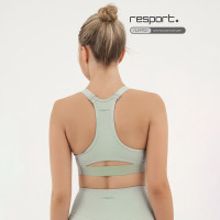      Resport,  44,  