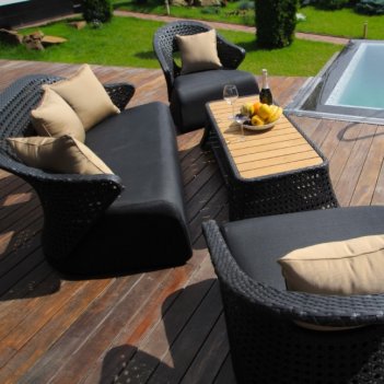   lite chaild black,  