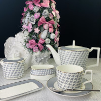   Lenardi Earl Grey, 18 