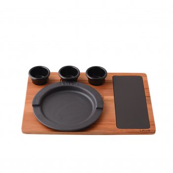 Service dish, round, color:black. diameter()22cm.