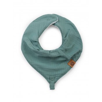      dark green