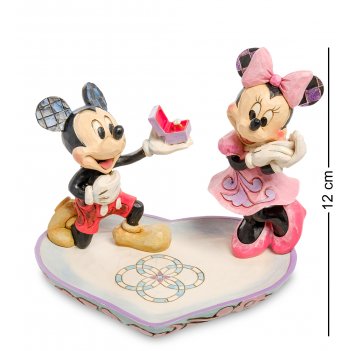 Disney-4055436       ( )